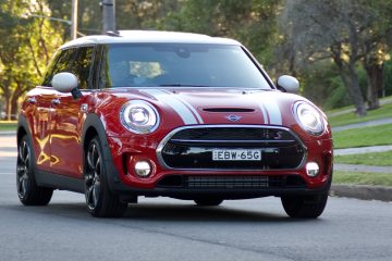 2019-MINI-Clubman-Cooper-S-red-front