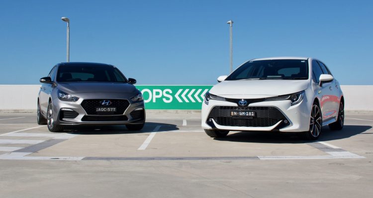 2020 Hyundai i30 N-Line Premium 2020 Toyota Corolla ZR Hybrid front 3/4