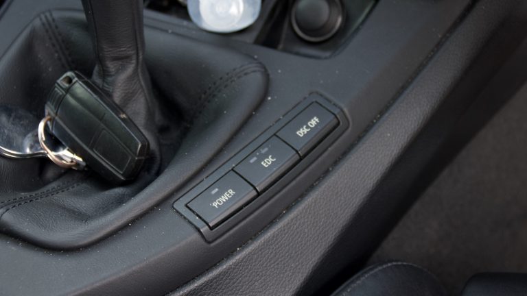 DiscoverAuto 2008 E92 BMW M3 Used Car Review Bargain Performance Buy 