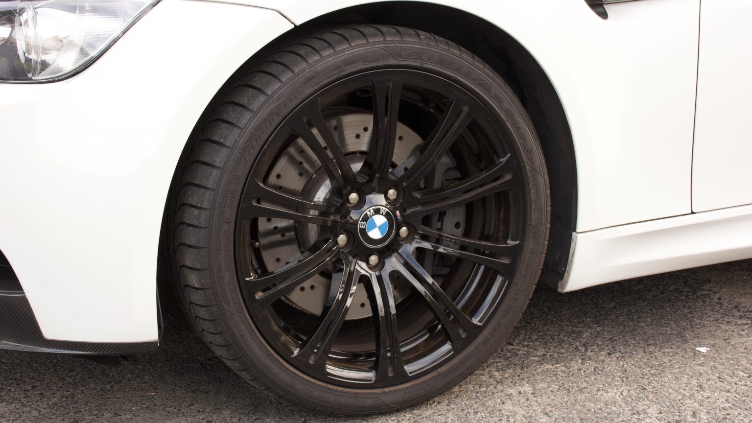 DiscoverAuto 2008 E92 BMW M3 Used Car Review Bargain Performance Buy 