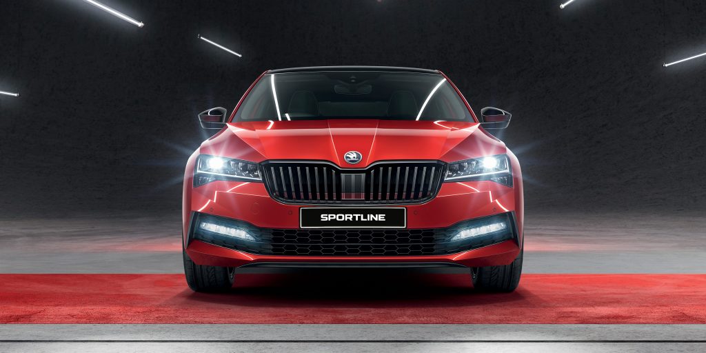 SKODA Superb Sportline front red