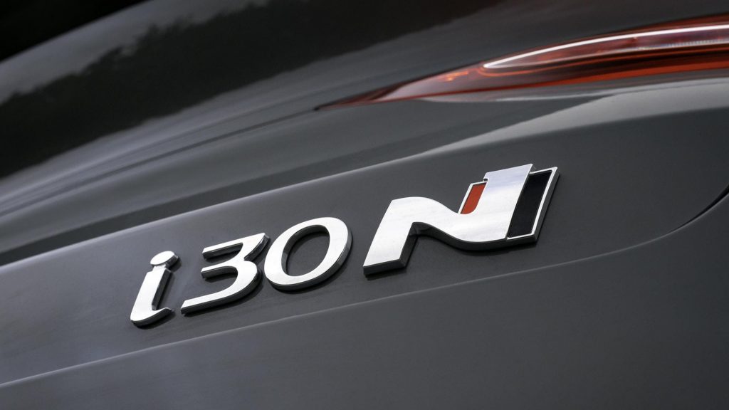 i30 N Fastback logo