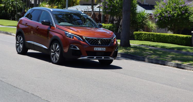 2020 Peugeot 3008 driving