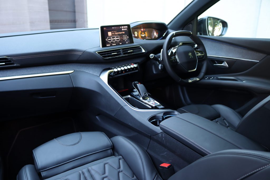 2020 Peugeot 3008 interior