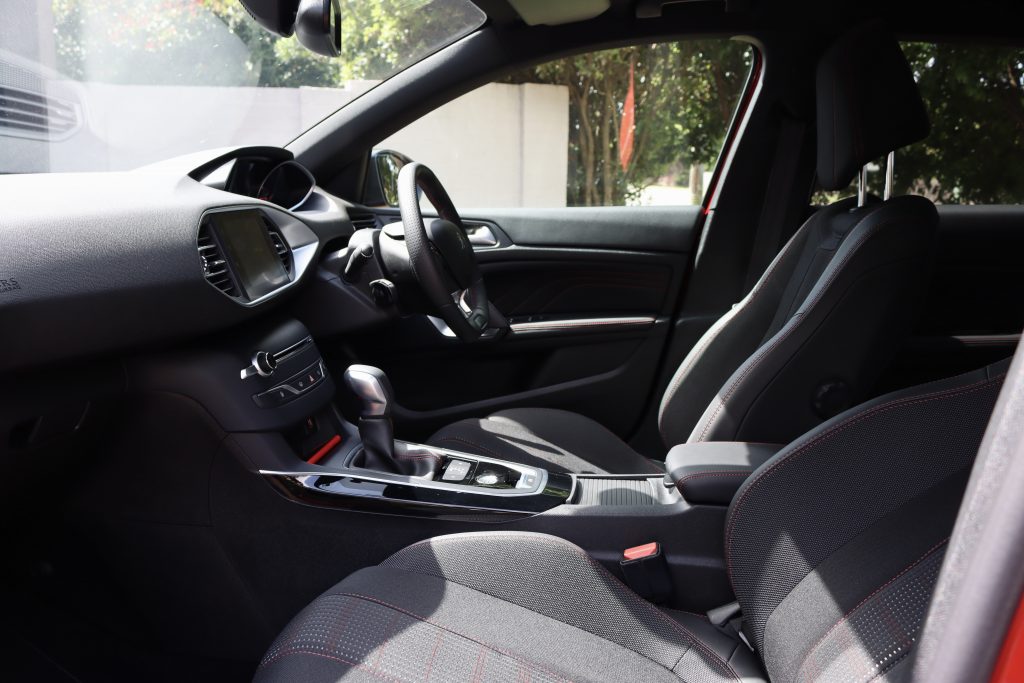 2020 Peugeot 308 interior