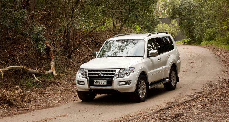 2021 Mitsubishi Pajero GLS