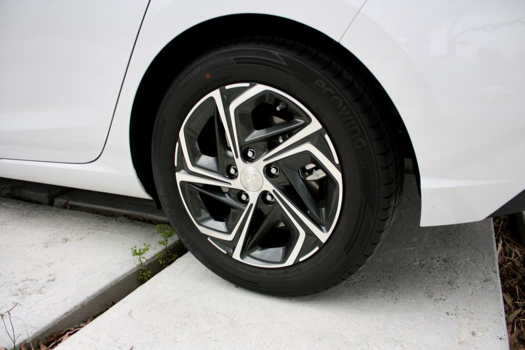 2021 Hyundai i30 EcoWing tyres