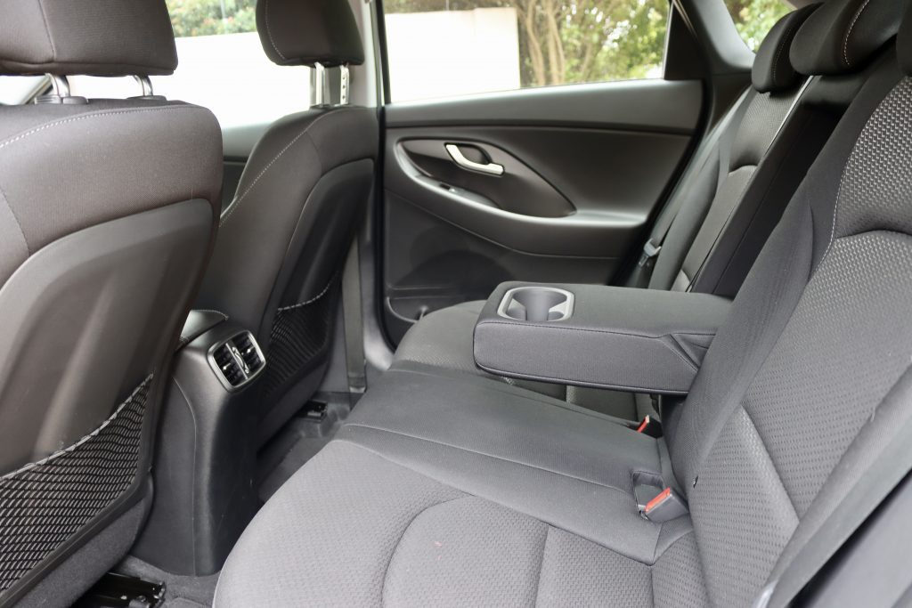2021 Hyundai i30 rear armrest
