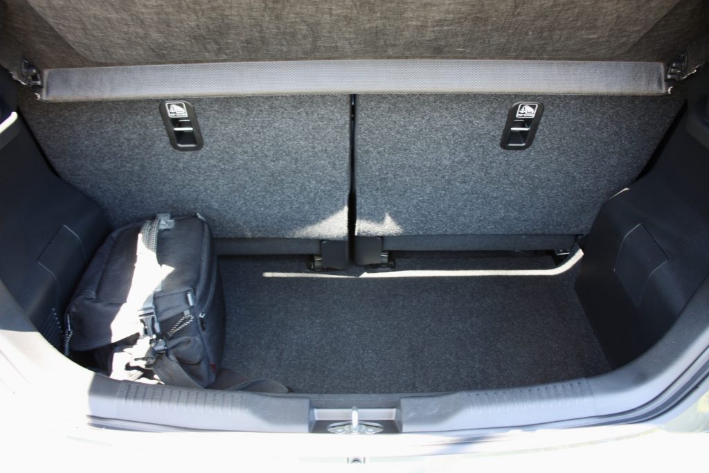 Suzuki Ignis GLX boot - seats up