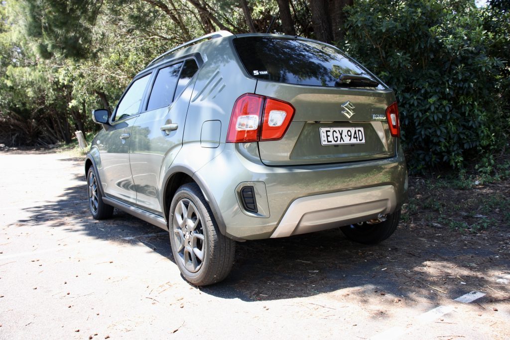 Suzuki Ignis rear quarter