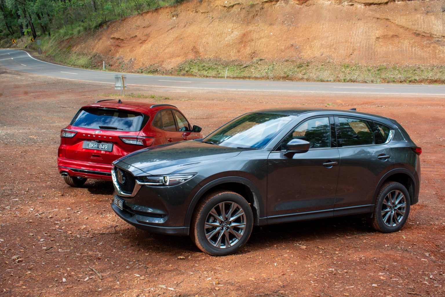2021 Ford Escape ST-Line v 2021 Mazda CX-5 Akera | DiscoverAuto