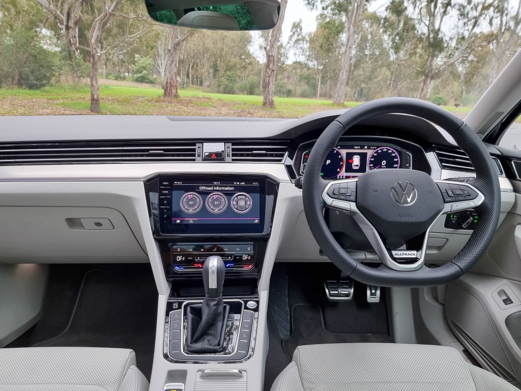 2021 Volkswagen Passat Alltrack Premium interior
