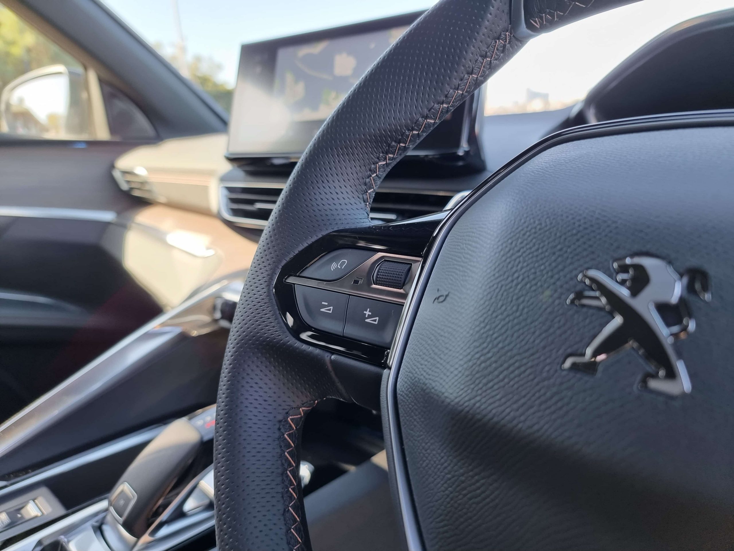 2021 Peugeot 5008 interior