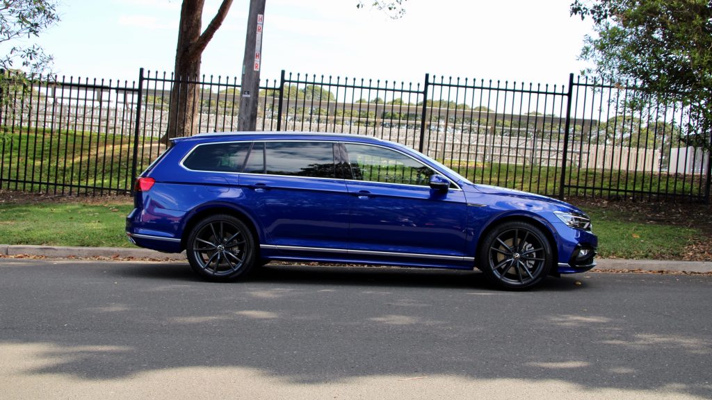 2021 Volkswagen Passat 206TSI R-Line