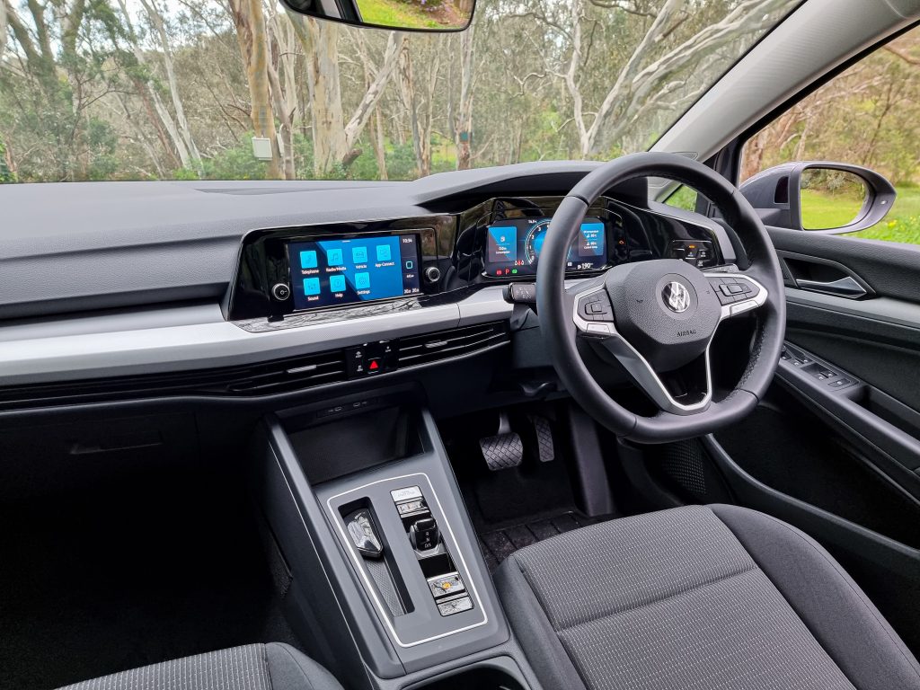 2021 VV Golf Mk8 interior