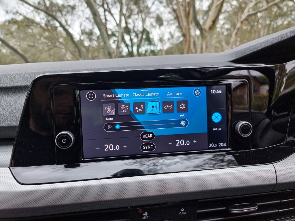 2021 VV Golf Mk8 climate controls