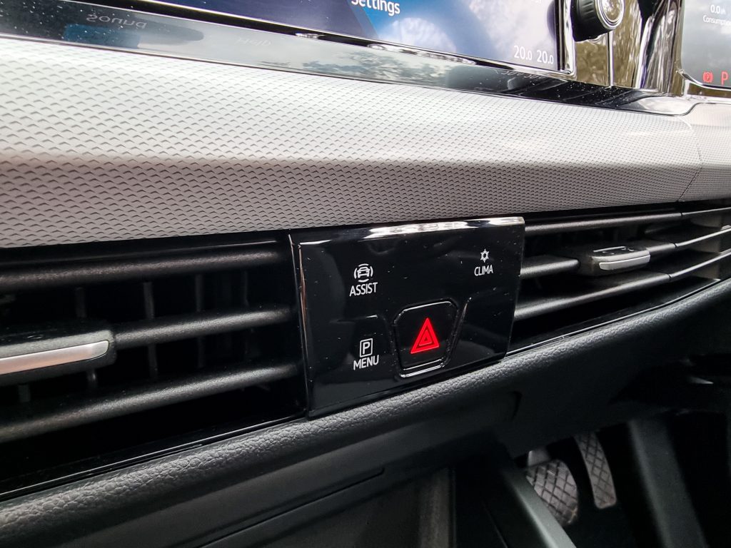 2021 VV Golf Mk8 interior