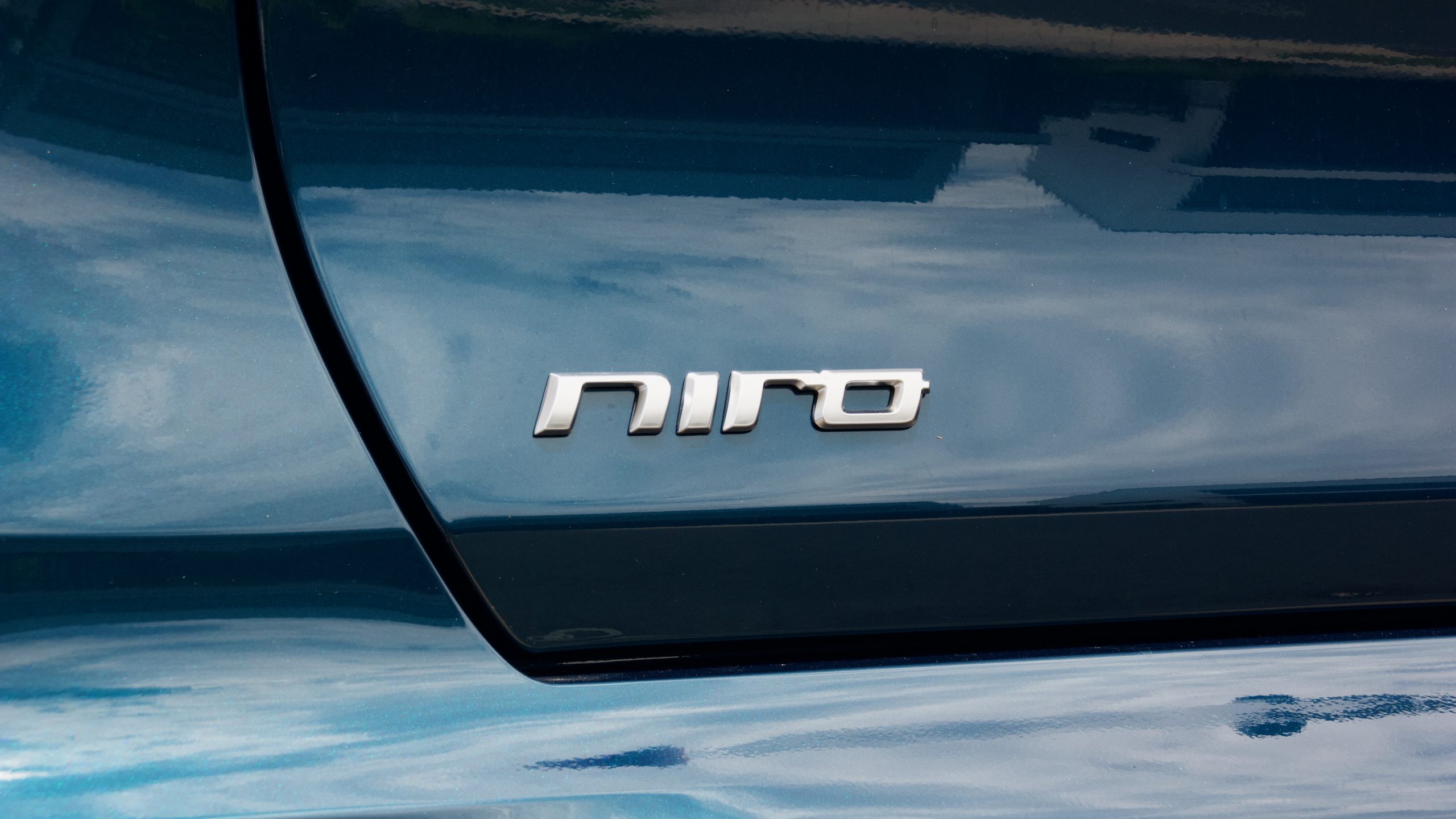 2022 Kia Niro Hybrid S