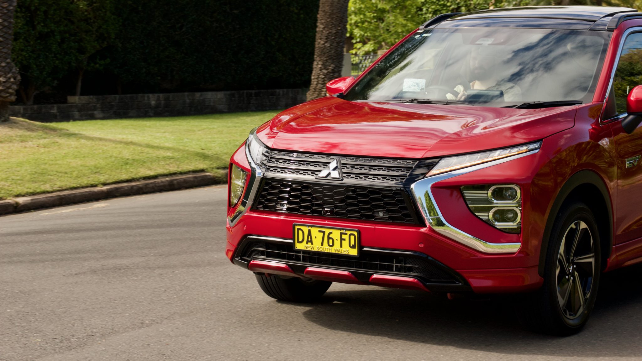 2022 Mitsubishi Eclipse Cross PHEV Exceed Review | DiscoverAuto
