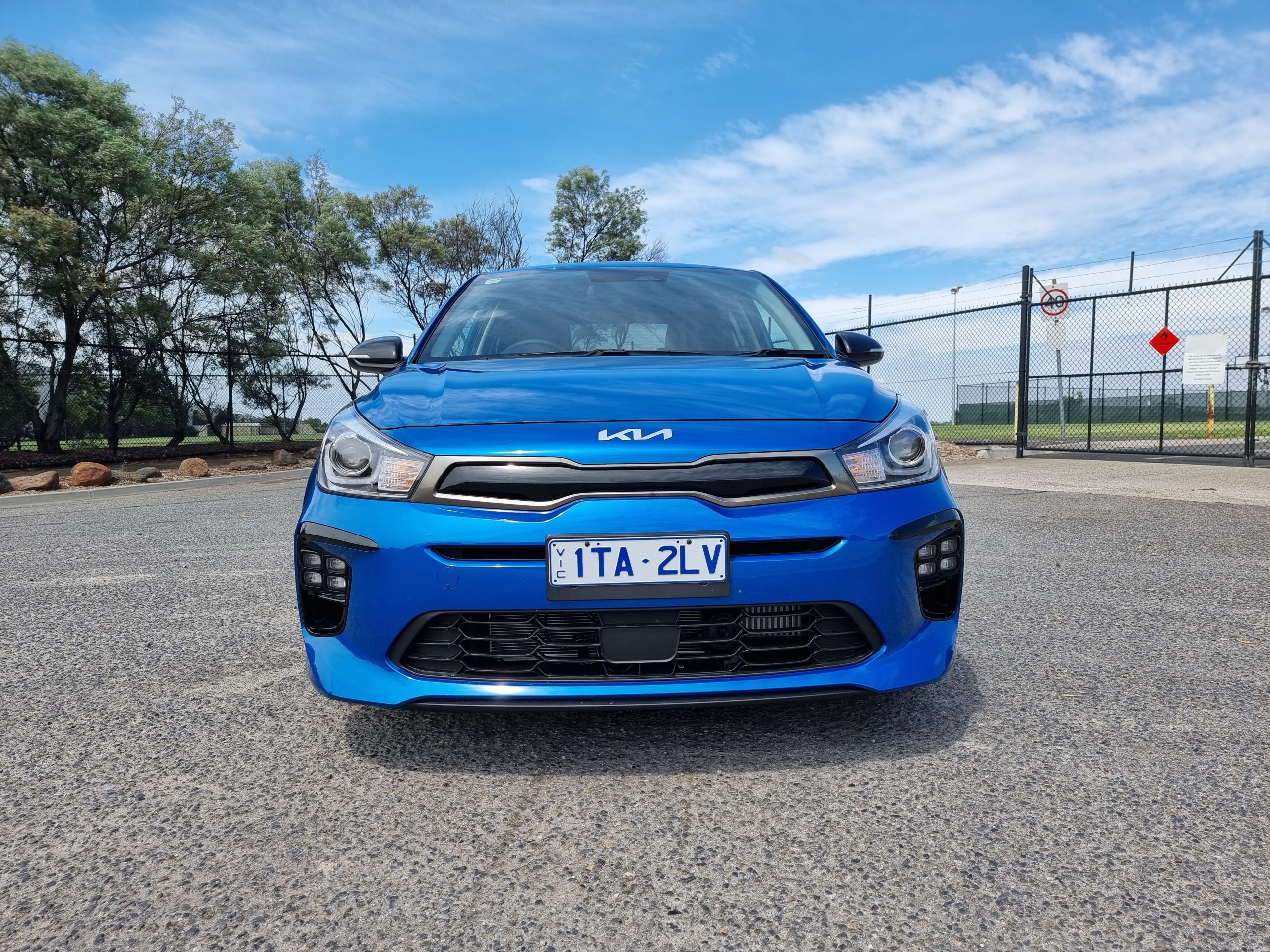 Kia Rio Front blue