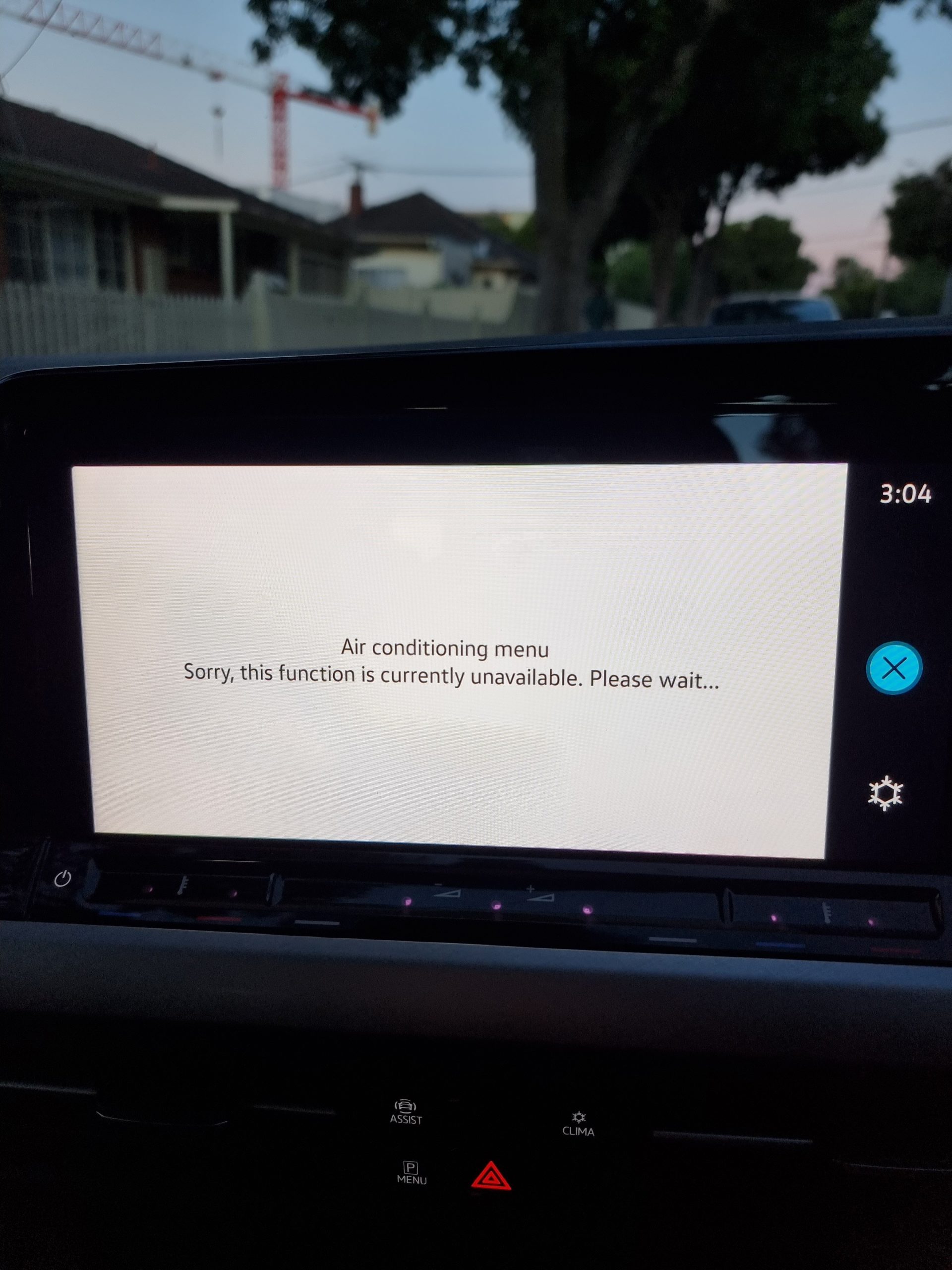 2022 VW Golf Wagon screen lag
