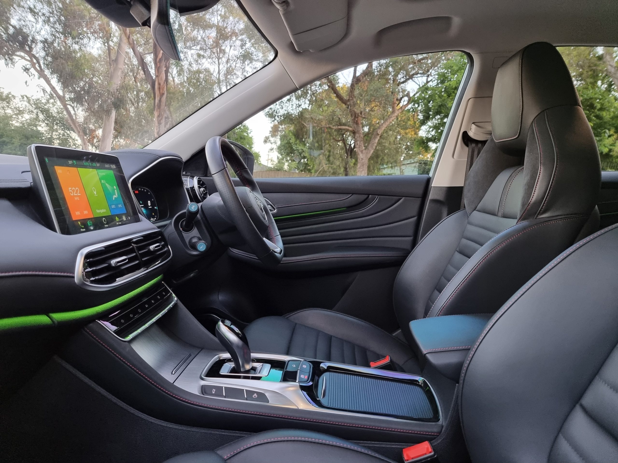 2022 MG HS PHEV interior