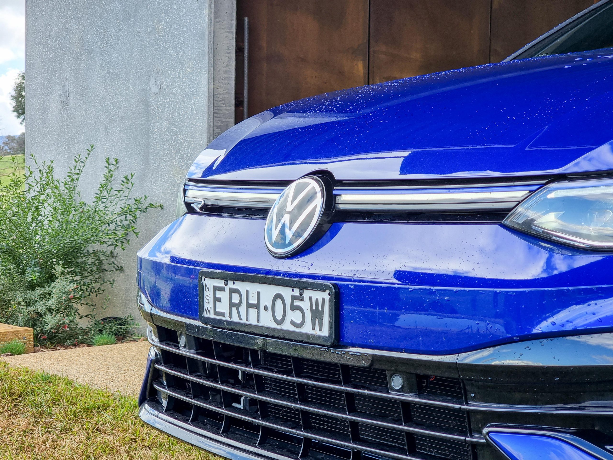 2022 VW Golf R Wagon front