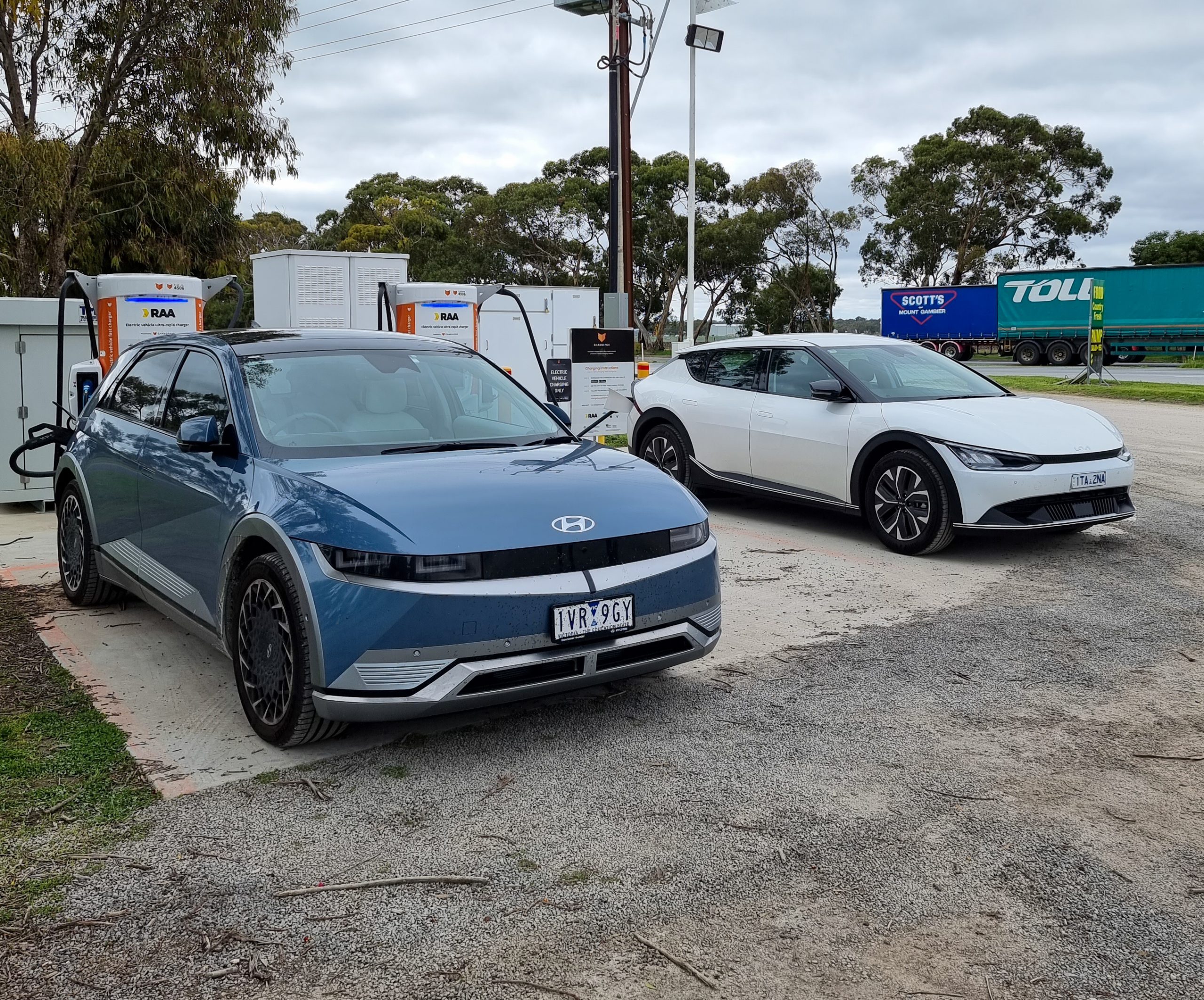 Ioniq 5 and Kia EV6 Air charging