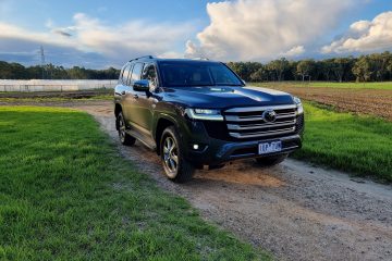 2022 grey Toyota LandCruiser front