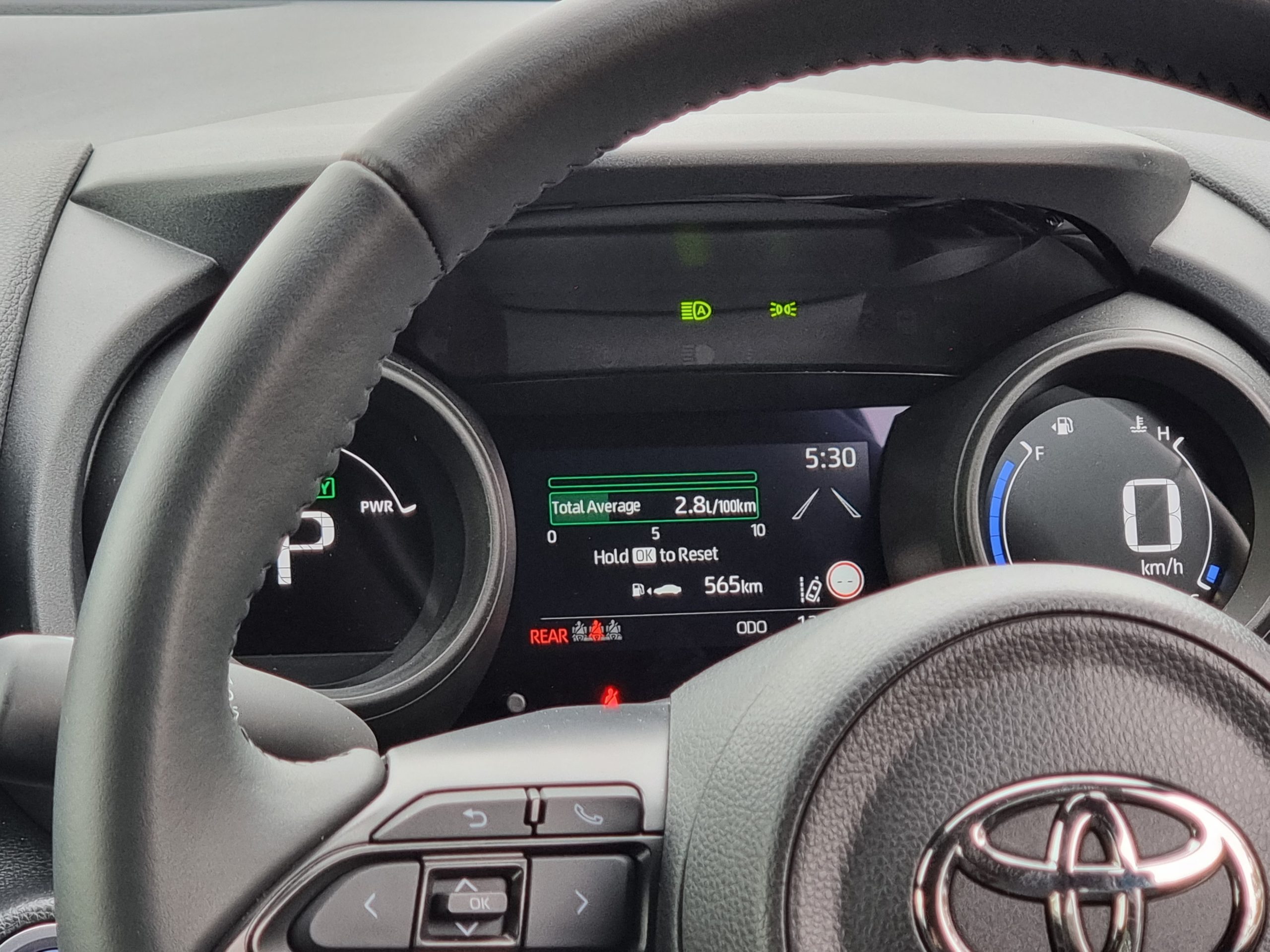 2022 Toyota Yaris SX Hybrid instruments