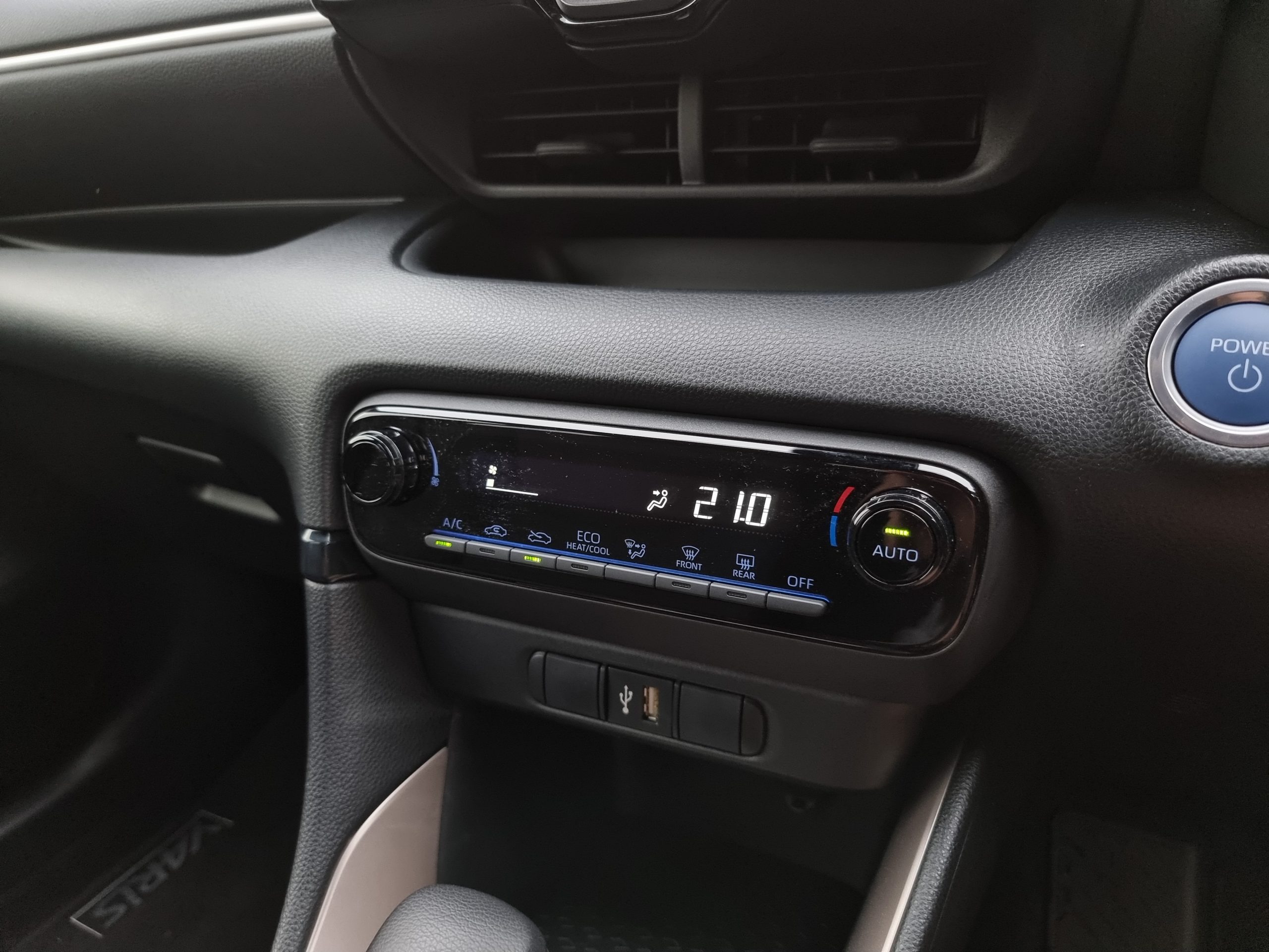 2022 Toyota Yaris SX Hybrid interior