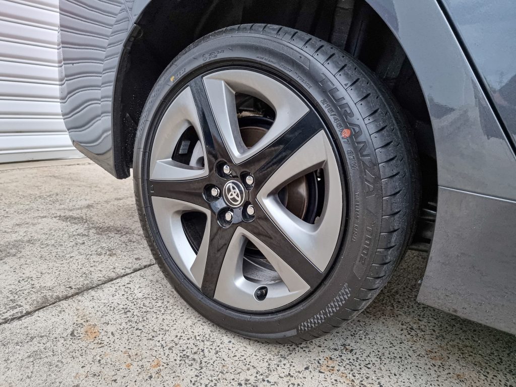 2022 Toyota Prius wheels