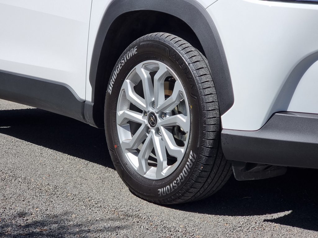 2023 Toyota Corolla Cross wheels