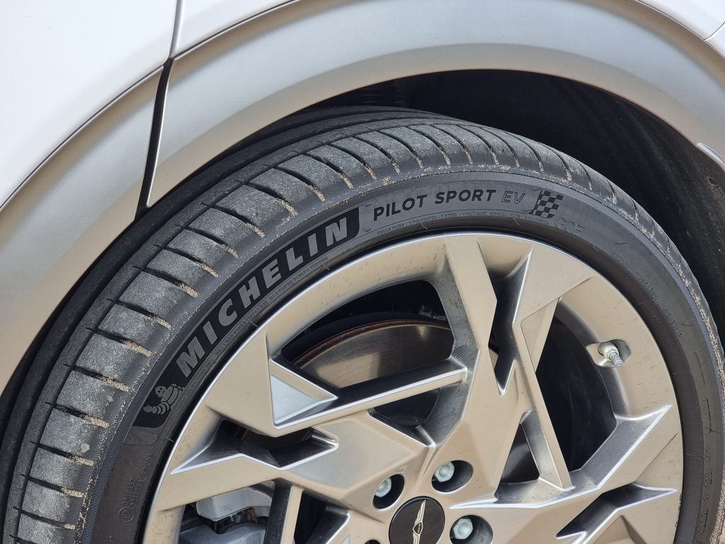 2023 GV60 performance tyre