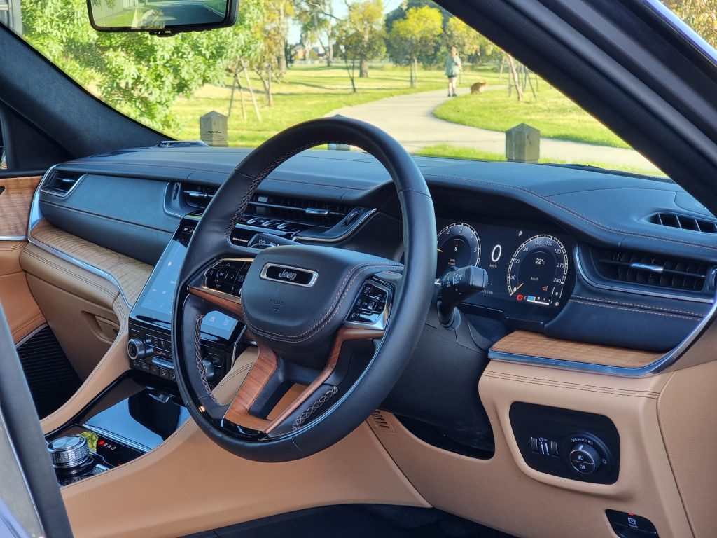 2023 Jeep Grand Cherokee Summit Reserve interior