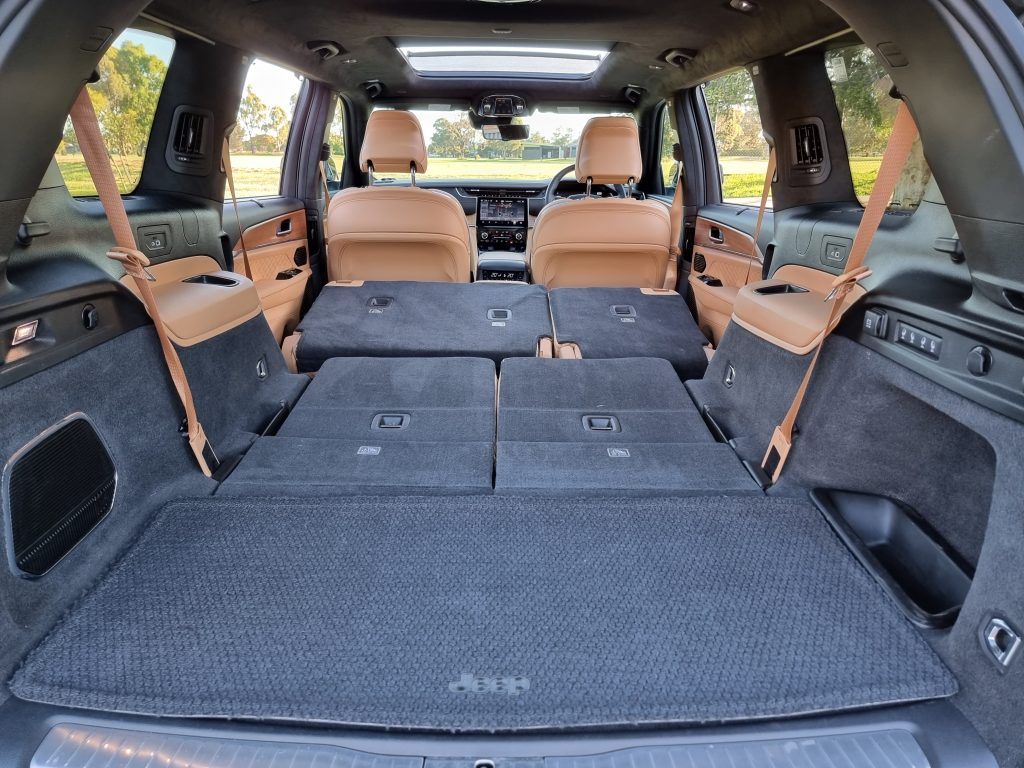 2023 Jeep Grand Cherokee Summit Reserve interior