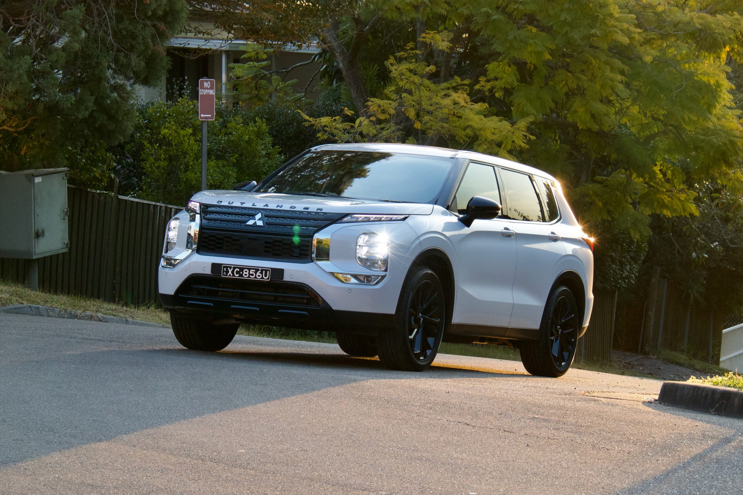 2023 MITSUBISHI OUTLANDER SEL BLACK EDITION REVIEWS visual data 4