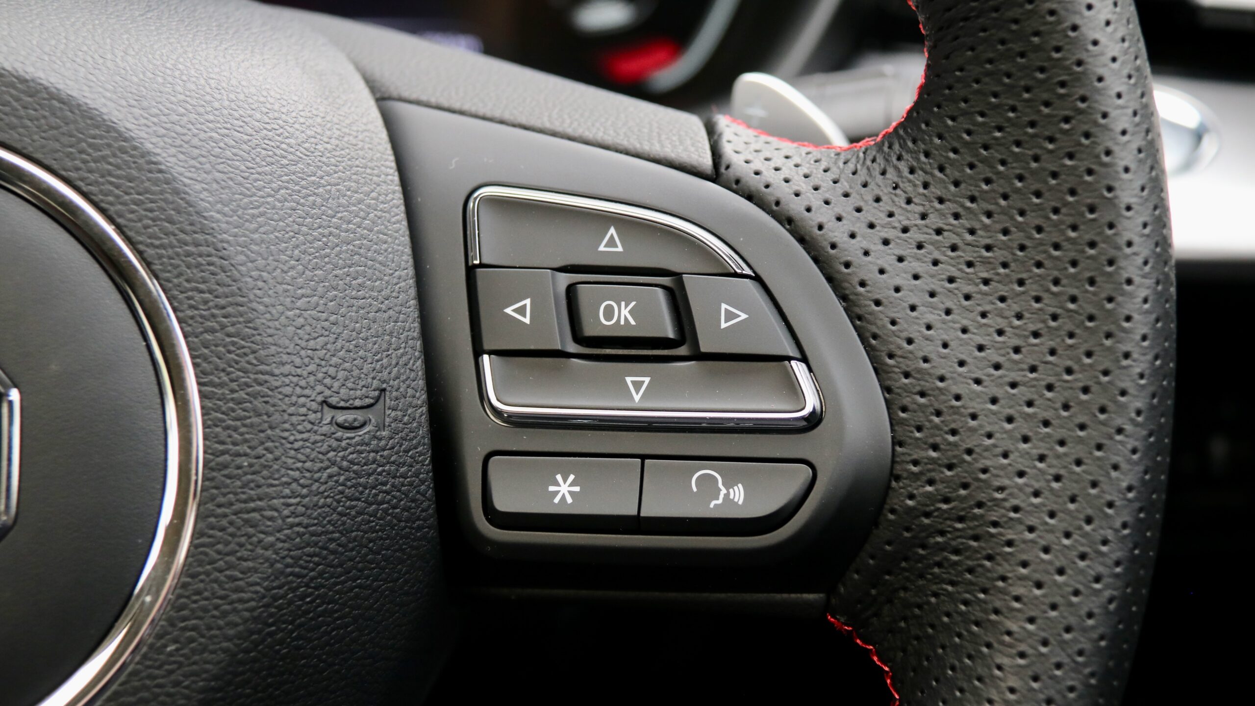 2023 MG 5 Essence steering wheel control