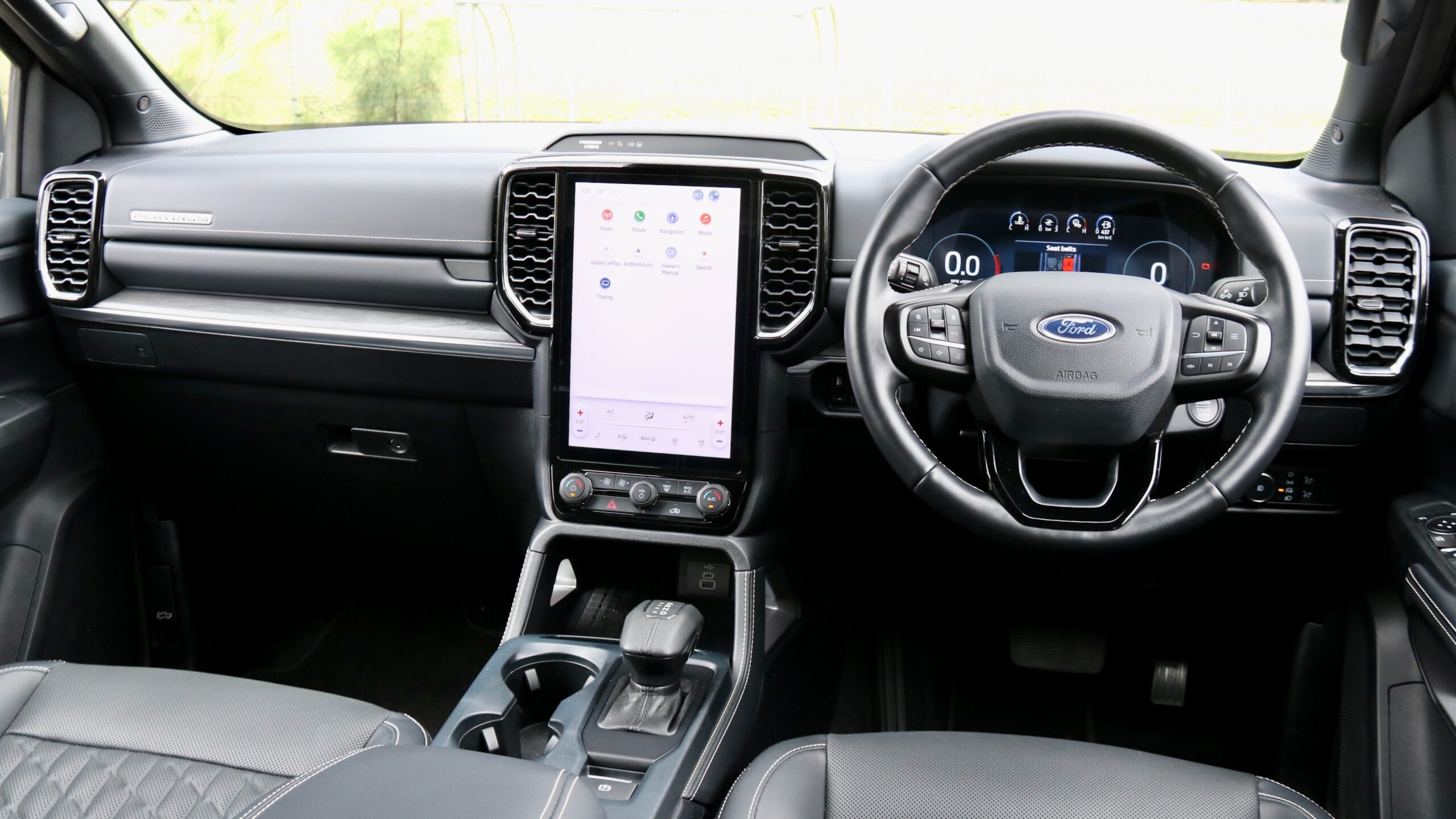 2024 Ford Ranger Platinum interior