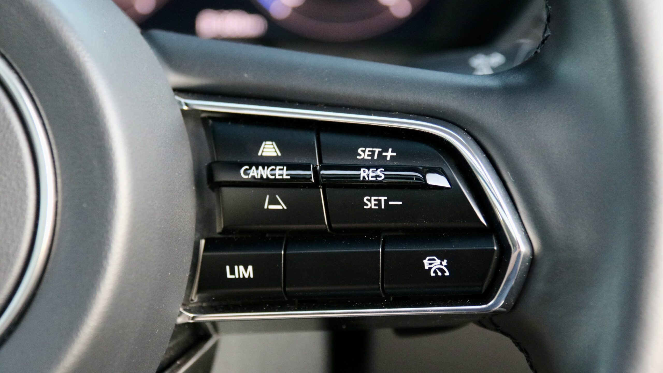 2024 Mazda CX-90 steering wheel
