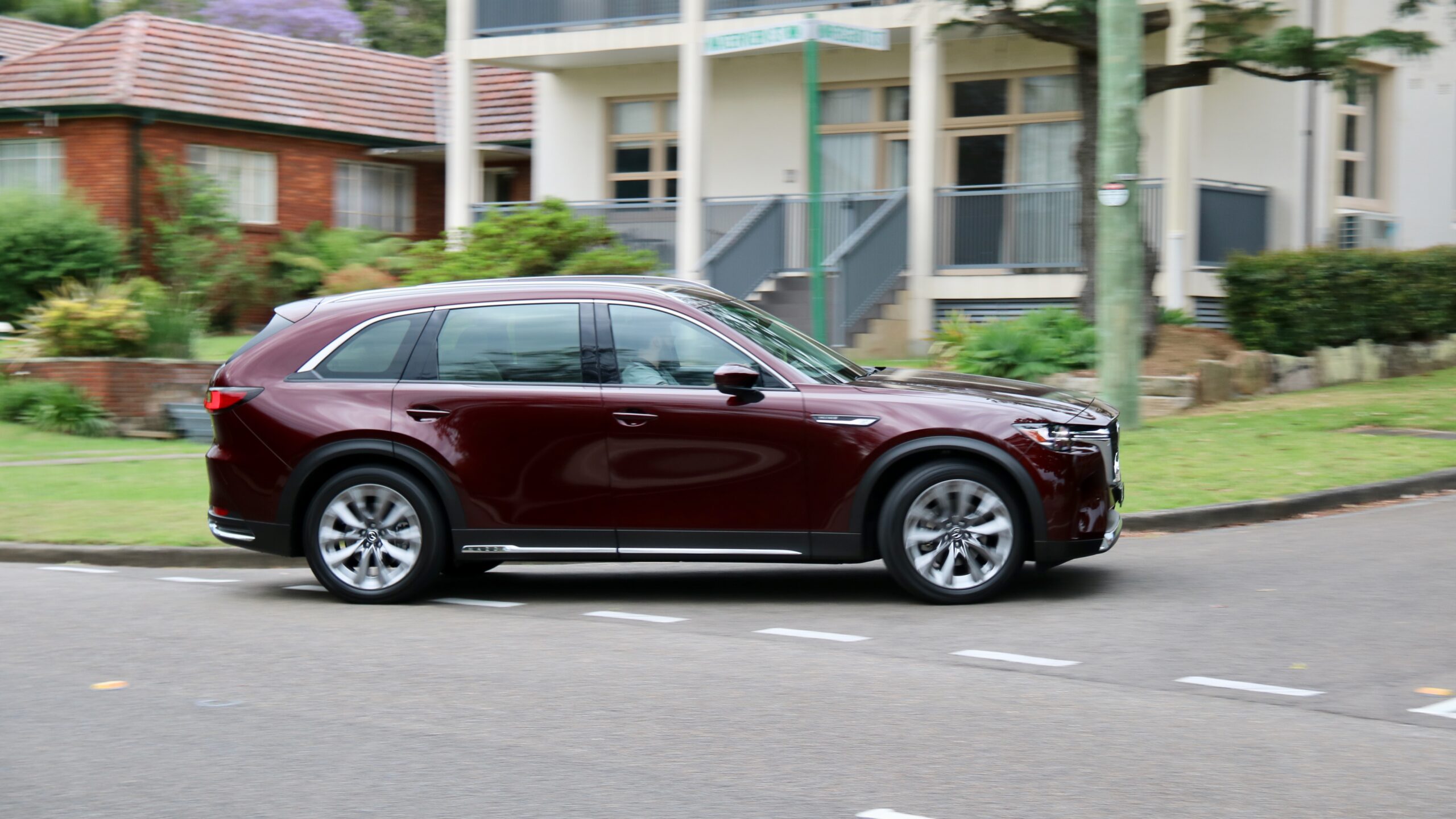 2024 Mazda CX-90 turn