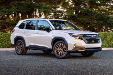 2025 Subaru Forester front