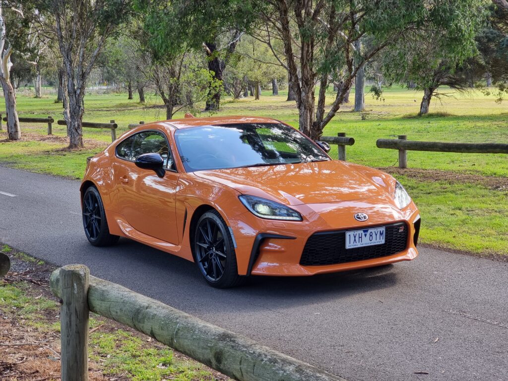 2023 Toyota GR86 Orange front