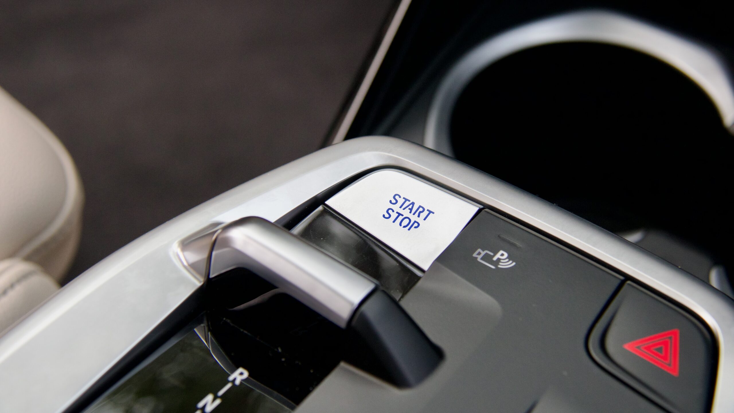 2024 BMW iX1 xDrive30 starter button