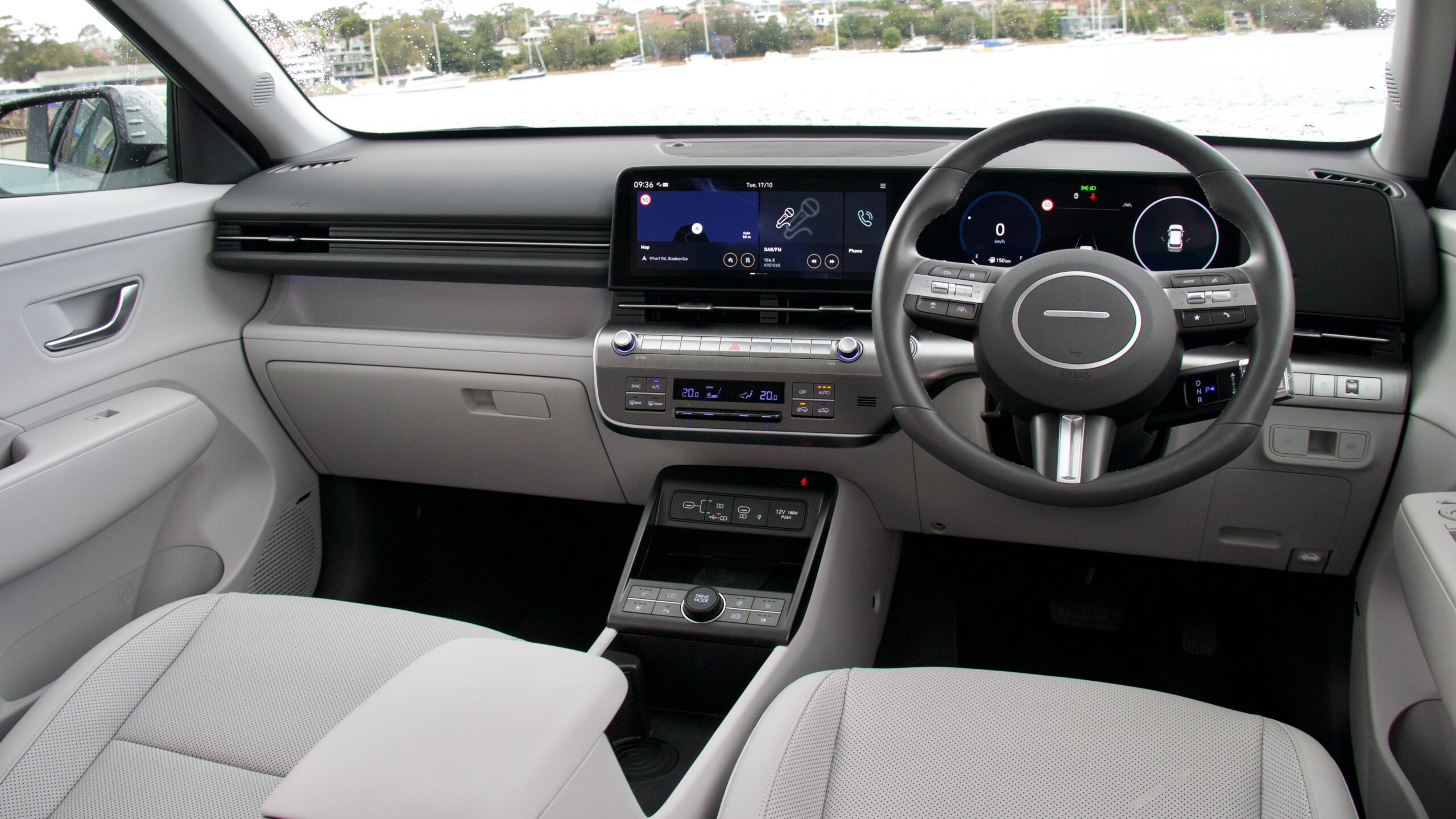 2023 Hyundai Kona Premium dashboard