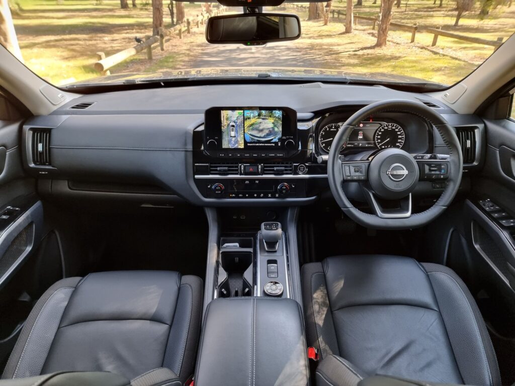 2024 Nissan Pathfinder interior