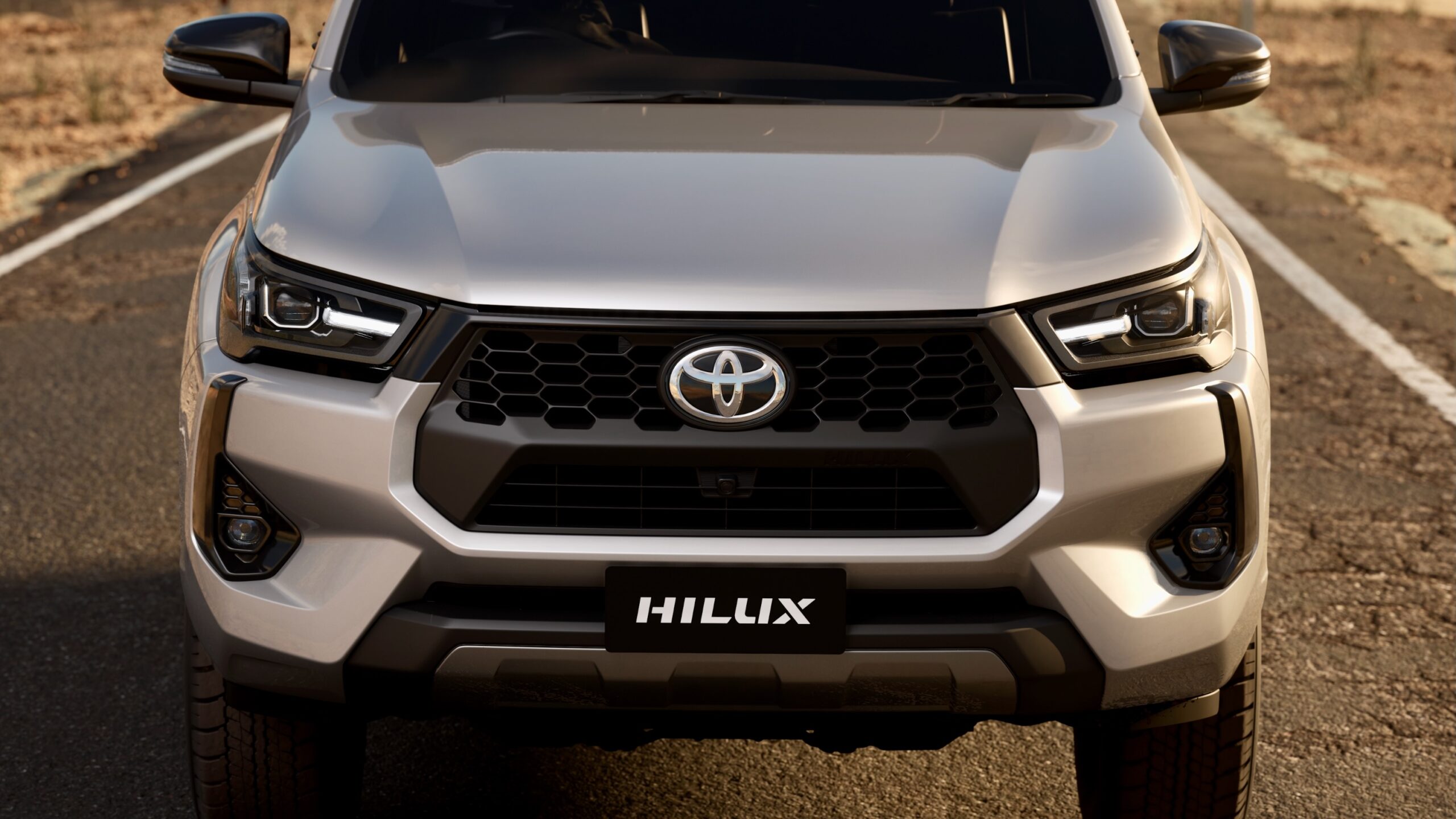 2024 Toyota HiLux front
