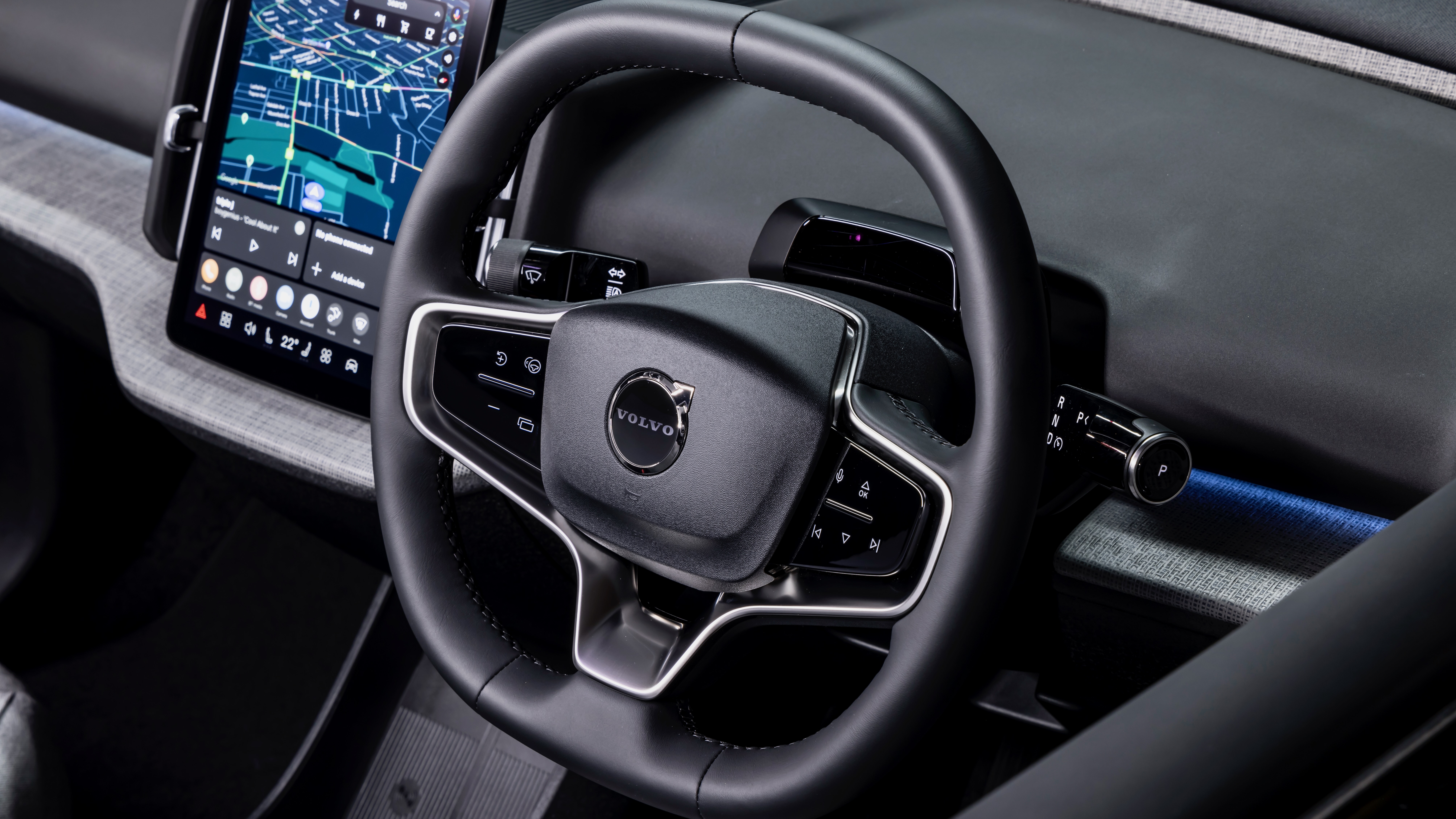 2025 Volvo EX30 steering wheel