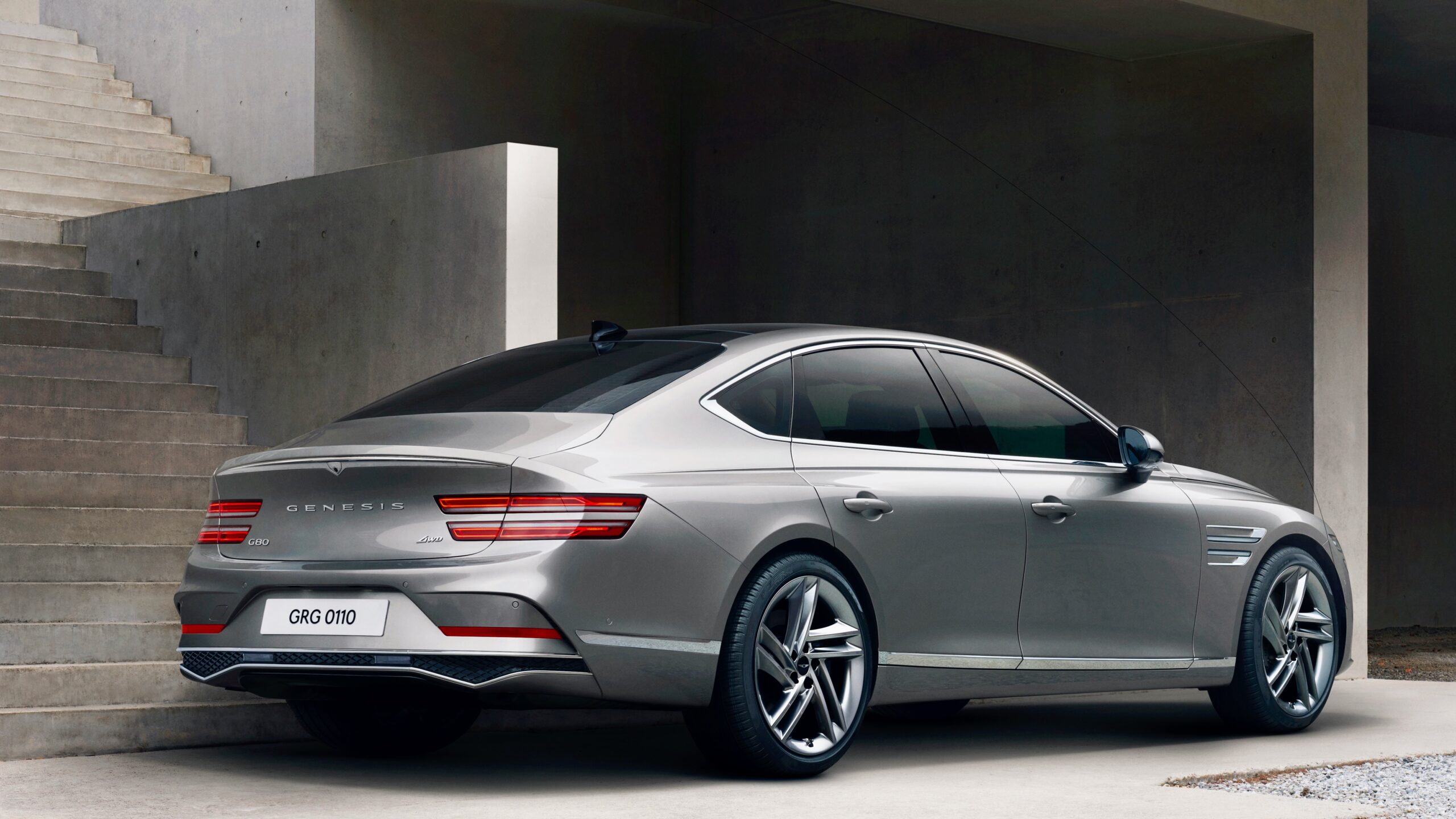 2025 Genesis G80
