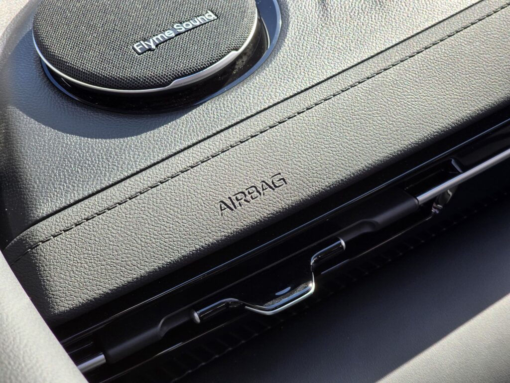 2026 Geely Starray EM-i
